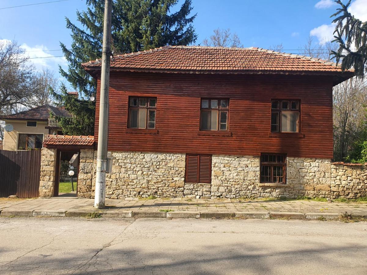 Holiday Home Maarata Krushuna Exterior photo
